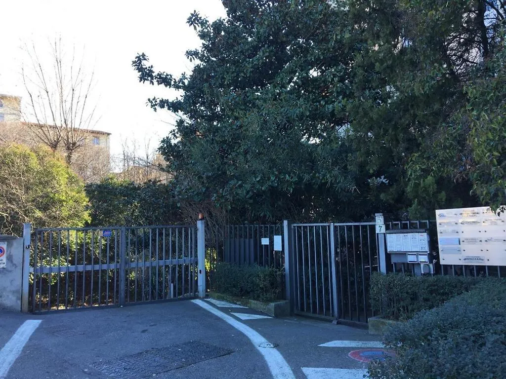 Lumina Apartment & Free Parking location